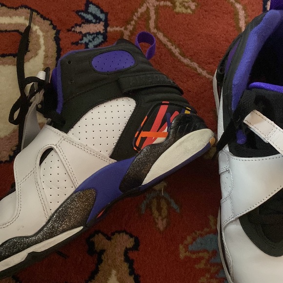 Vintage Air Jordan 23 sneakers in almost perfect condition, worn twice lightly. - Picture 3 of 6